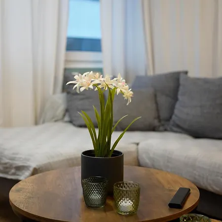 Apartment Große, Gemütliche 4-zimmer-ferienwohnung Mit Guter Verkehrsanbindung Im Süden Von