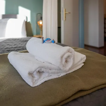 Große, Gemütliche 4-zimmer-ferienwohnung Mit Guter Verkehrsanbindung Im Süden Von Apartment Heidelberg