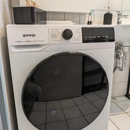 Grosse, Gemuetliche 4-zimmer-ferienwohnung Mit Guter Verkehrsanbindung Im Sueden Von شقة هايدلبرغ