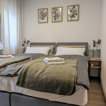 Grosse, Gemuetliche 4-zimmer-ferienwohnung Mit Guter Verkehrsanbindung Im Sueden Von Heidelberg