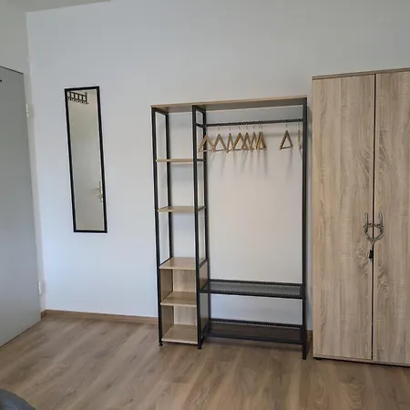 Grosse, Gemuetliche 4-zimmer-ferienwohnung Mit Guter Verkehrsanbindung Im Sueden Von Heidelberg