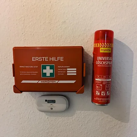 Grosse, Gemuetliche 4-zimmer-ferienwohnung Mit Guter Verkehrsanbindung Im Sueden Von Apartamento *