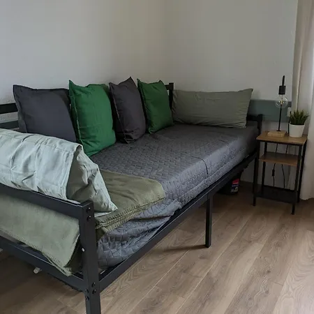 Grosse, Gemuetliche 4-zimmer-ferienwohnung Mit Guter Verkehrsanbindung Im Sueden Von Heidelberg