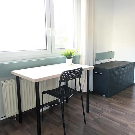 Apartment Grosse, Gemuetliche 4-zimmer-ferienwohnung Mit Guter Verkehrsanbindung Im Sueden Von Heidelberg