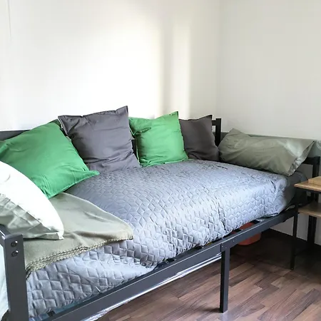 Apartment Grosse, Gemuetliche 4-zimmer-ferienwohnung Mit Guter Verkehrsanbindung Im Sueden Von