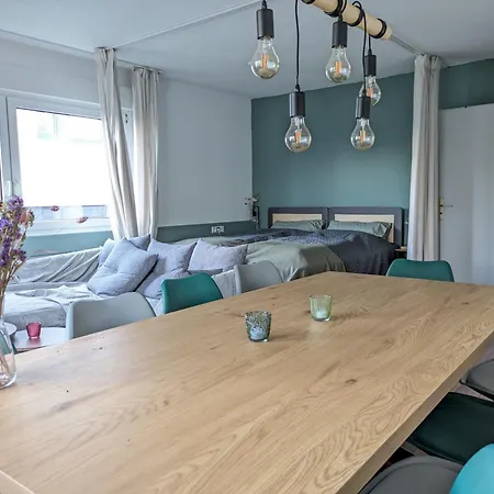 Grosse, Gemuetliche 4-zimmer-ferienwohnung Mit Guter Verkehrsanbindung Im Sueden Von * Heidelberg