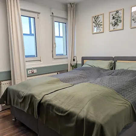 Grosse, Gemuetliche 4-zimmer-ferienwohnung Mit Guter Verkehrsanbindung Im Sueden Von Apartment Heidelberg