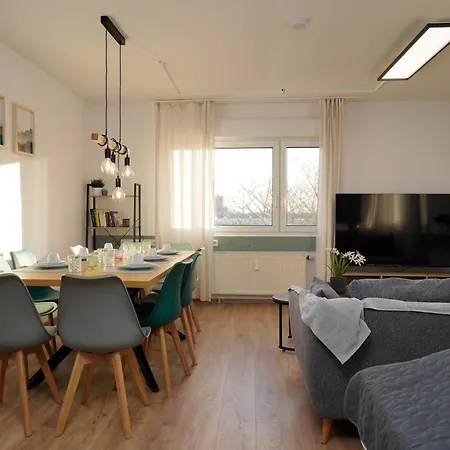 Large 4 Bedroom Apartment For Up To 10 People With 96Sqm In The South Of Heidelberg * Heidelberg