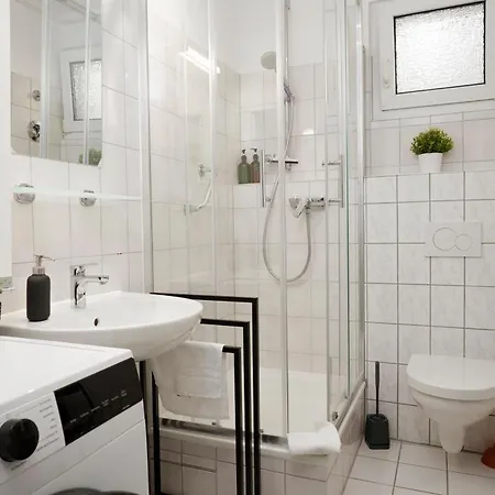 Διαμέρισμα Large 4 Bedroom Apartment For Up To 10 People With 96Sqm In The South Of Heidelberg Χαϊδελβέργη